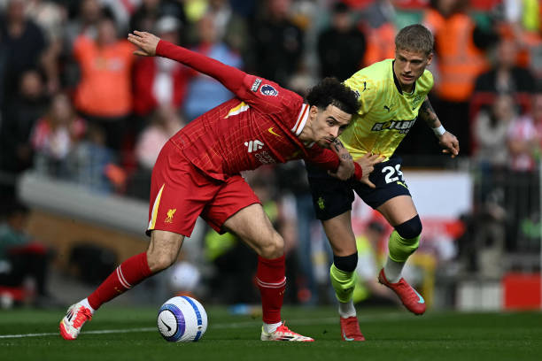 不仅取决于 不仅取决于